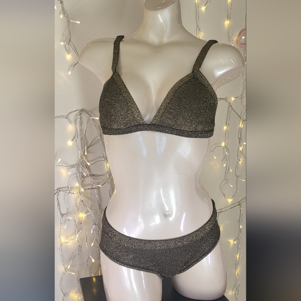 Love Stories Intimates Elegant Black and Gold Women's Intimate Set Nwot Lot 084